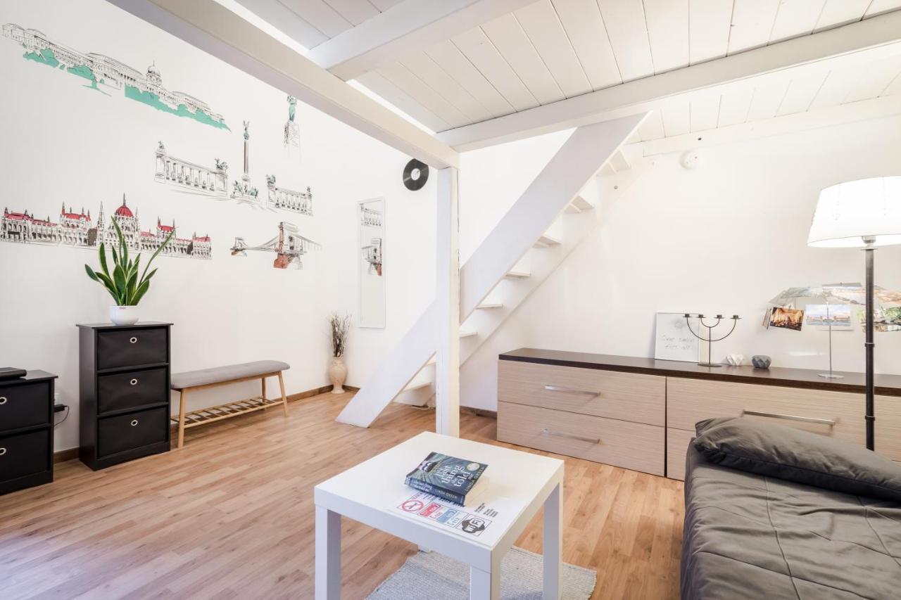 Bpr Vinyl Style Studio Home With A/C Budapest Exteriör bild